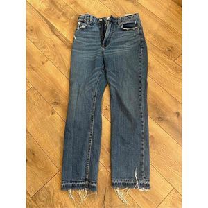 Women’s Abercrombie Ultra High Rise Ankle Straight Jeans Size 26/2